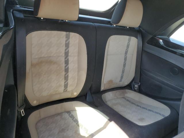 Photo 10 from auction – 2018 VOLKSWAGEN BEETLE S with VIN 3VW5DAAT8JM505823