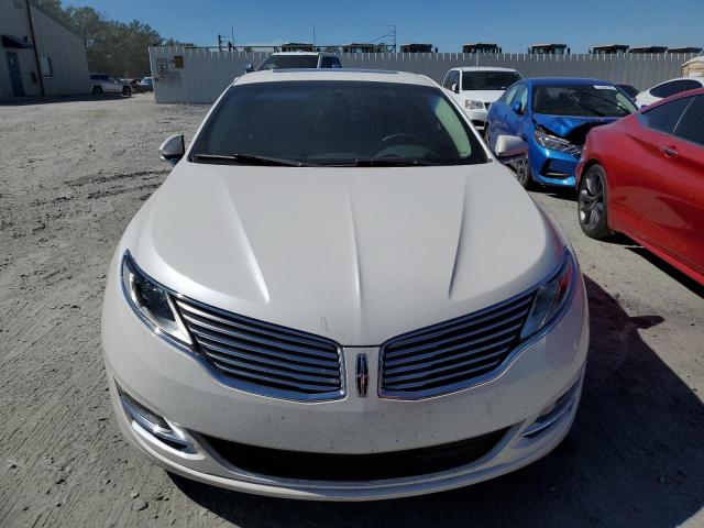 Photo 5 from auction – 2016 LINCOLN MKZ with VIN 3LN6L2G92GR627015