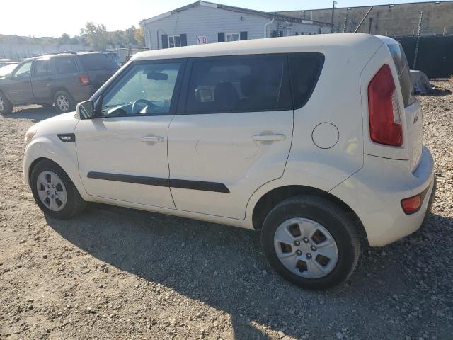 Photo 2 from auction – 2013 KIA SOUL with VIN KNDJT2A52D7756105