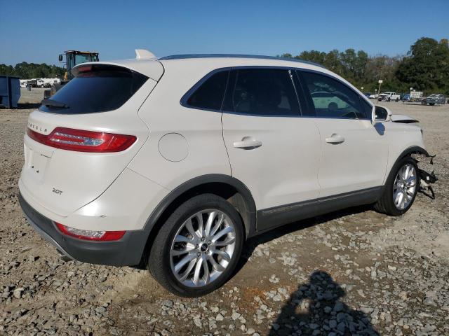 Photo 3 from auction – 2017 LINCOLN MKC RESERV with VIN 5LMCJ3C96HUL32852