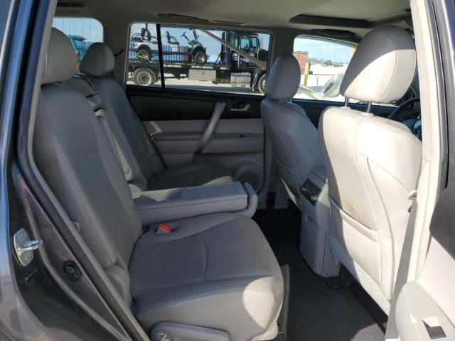 Photo 11 from auction – 2011 TOYOTA HIGHLANDER with VIN 5TDBK3EH2BS072630