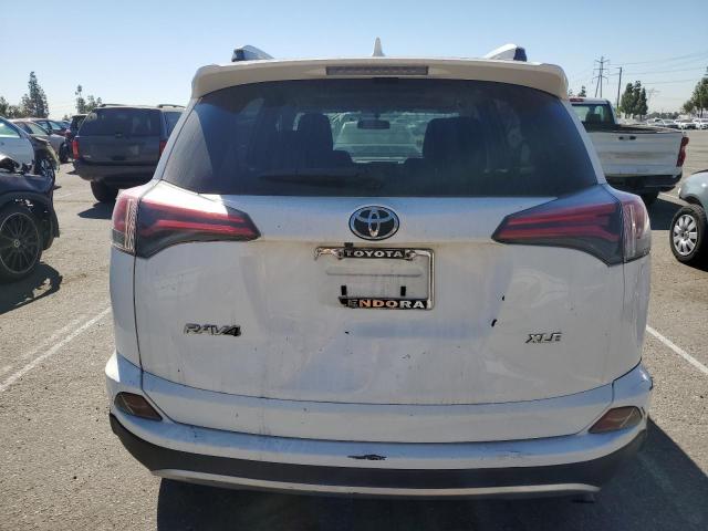 Photo 6 from auction – 2016 TOYOTA RAV4 XLE with VIN JTMWFREV5GD082277