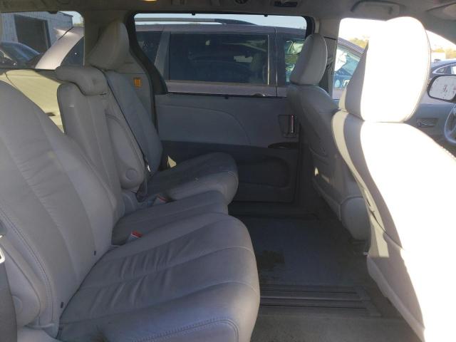 Photo 11 from auction – 2011 TOYOTA SIENNA XLE with VIN 5TDYK3DC9BS070440