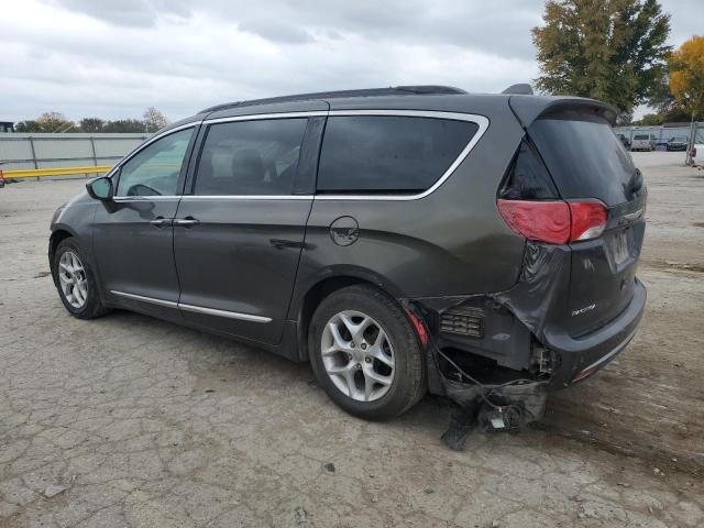 Photo 2 from auction – 2017 CHRYSLER PACIFICA T with VIN 2C4RC1BG1HR511006