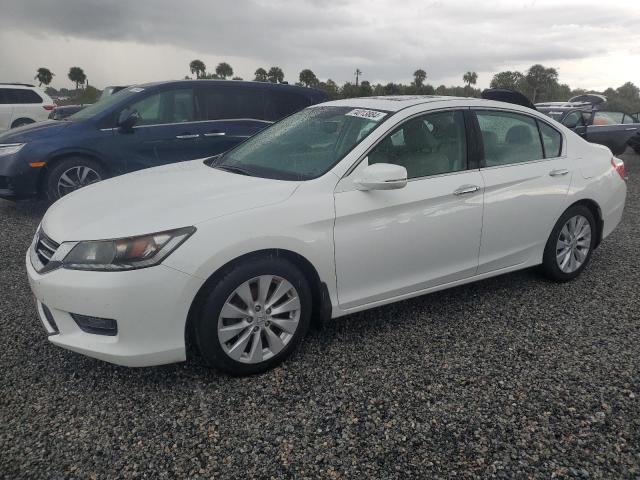 HONDA ACCORD EXL 2015 with VIN 1HGCR3F88FA026657 - Photo from auction