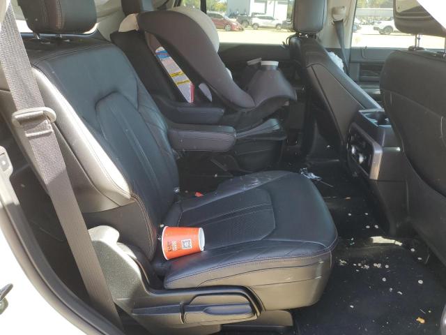 Photo 11 from auction – 2018 FORD EXPEDITION with VIN 1FMJU1MT8JEA07412