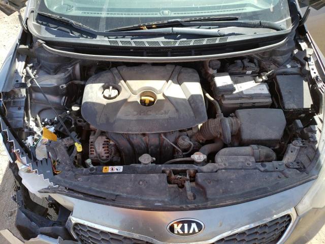 Photo 11 from auction – 2016 KIA FORTE LX with VIN KNAFX4A61G5477286