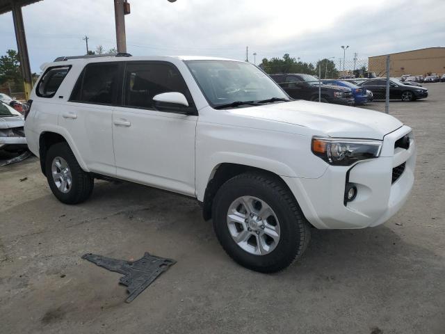 Photo 4 from auction – 2018 TOYOTA 4RUNNER SR with VIN JTEZU5JR6J5190361