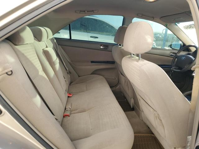 Photo 10 from auction – 2005 TOYOTA CAMRY with VIN 4T1BE32K95U553932