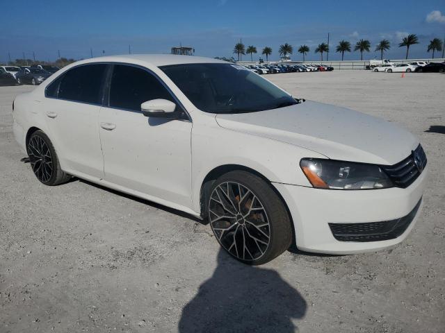 Photo 4 from auction – 2014 VOLKSWAGEN PASSAT SE with VIN 1VWBS7A37EC046531