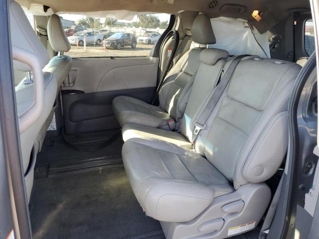 Photo 11 from auction – 2016 TOYOTA SIENNA XLE with VIN 5TDYK3DC3GS735842