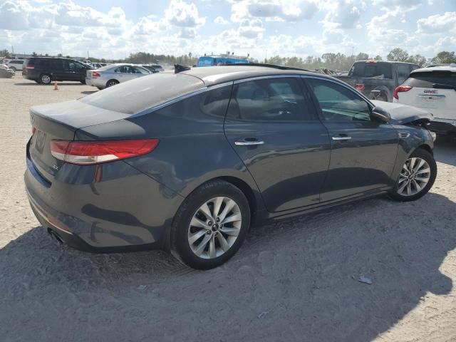 Photo 3 from auction – 2017 KIA OPTIMA EX with VIN 5XXGU4L38HG134491