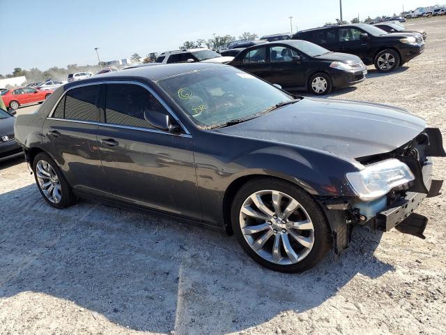 Photo 4 from auction – 2017 CHRYSLER 300 LIMITE with VIN 2C3CCAAG6HH593686