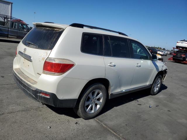Foto 3 de la subasta – 2013 TOYOTA HIGHLANDER con VIN 5TDBK3EH7DS180762