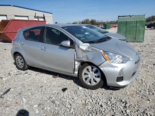 Photo 4 from auction – 2014 TOYOTA PRIUS C with VIN JTDKDTB37E1082025
