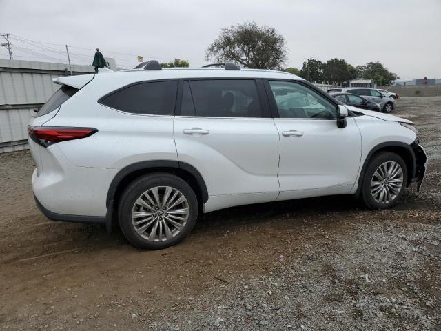 Photo 3 from auction – 2023 TOYOTA HIGHLANDER with VIN 5TDKDRAH4PS507609