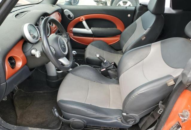 Photo 7 from auction – 2005 MINI COOPER S with VIN WMWRH334X5TF83344