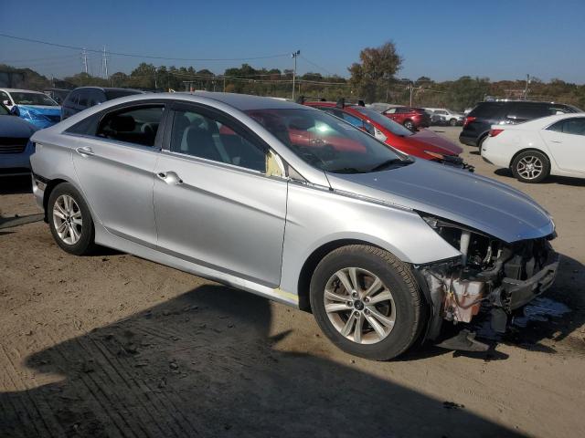 Photo 4 from auction – 2014 HYUNDAI SONATA GLS with VIN 5NPEB4AC8EH895103