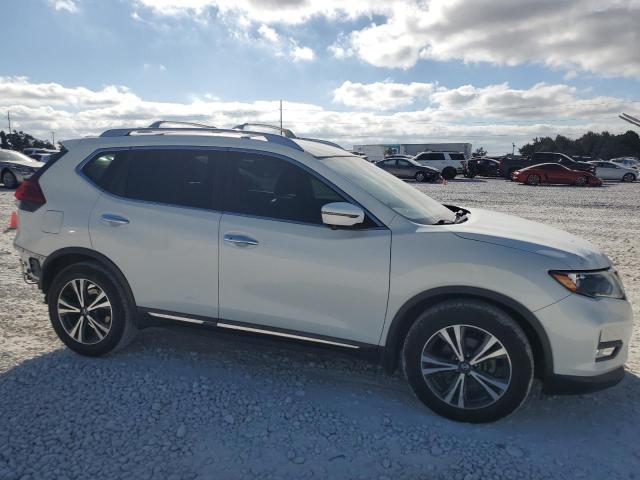 Photo 4 from auction – 2017 NISSAN ROGUE S with VIN 5N1AT2MTXHC864054
