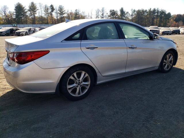 Photo 3 from auction – 2011 HYUNDAI SONATA SE with VIN 5NPEC4ACXBH167517