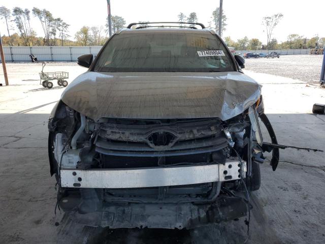 Photo 5 from auction – 2016 TOYOTA HIGHLANDER with VIN 5TDJKRFHXGS315394