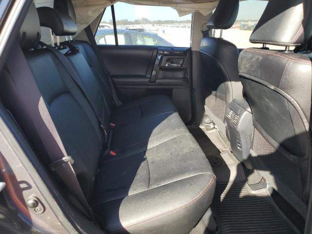 Photo 11 from auction – 2017 TOYOTA 4RUNNER SR with VIN JTEBU5JR1H5447163