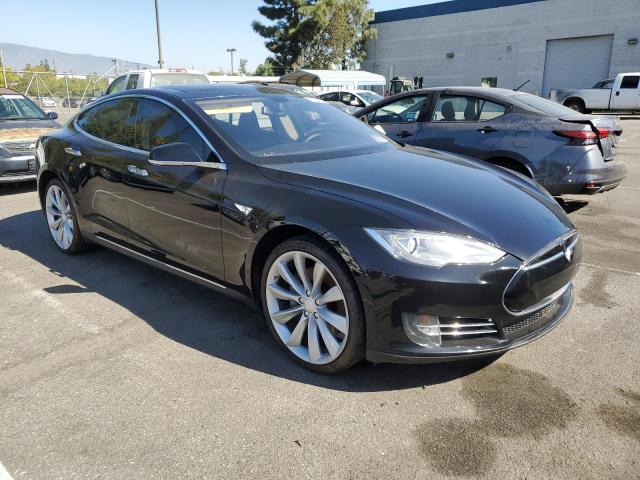 Photo 4 from auction – 2013 TESLA MODEL S with VIN 5YJSA1CG0DFP09233