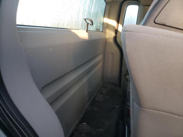 Photo 10 from auction – 2004 FORD F150 with VIN 1FTRF12W64NC72834