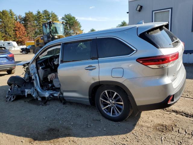 Photo 2 from auction – 2018 TOYOTA HIGHLANDER with VIN 5TDJZRFH5JS817748