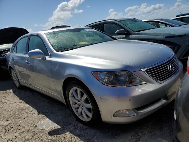 Photo 4 from auction – 2007 LEXUS LS 460L with VIN JTHGL46FX75015044