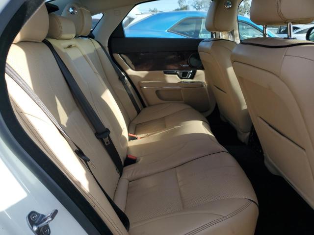 Photo 10 from auction – 2016 JAGUAR XJ with VIN SAJWA1C77G8V92015