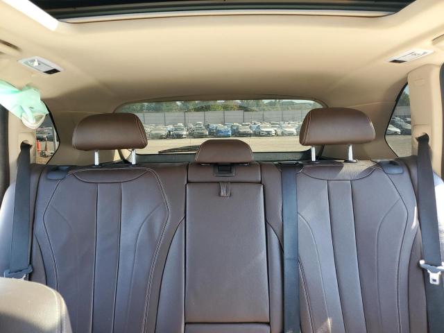 Photo 10 from auction – 2015 BMW X5 XDRIVE3 with VIN 5UXKR0C57F0P15421