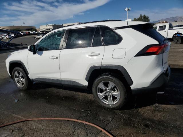 Photo 2 from auction – 2022 TOYOTA RAV4 XLE with VIN 2T3W1RFV5NW199029