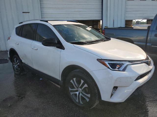 Photo 4 from auction – 2017 TOYOTA RAV4 LE with VIN JTMZFREV3HJ704682
