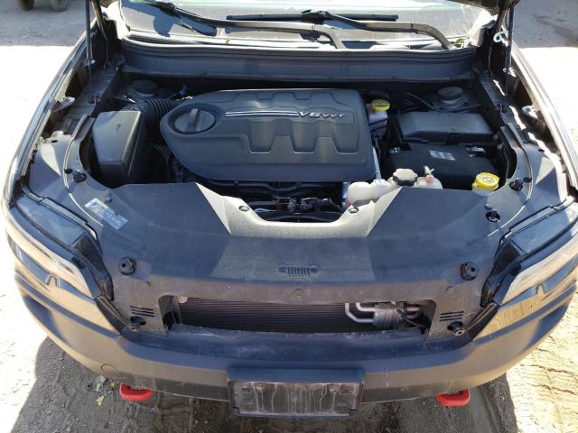 Photo 12 from auction – 2019 JEEP CHEROKEE T with VIN 1C4PJMBX1KD136646