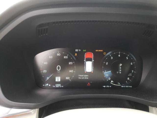 Photo 9 from auction – 2018 VOLVO XC60 T5 with VIN LYV102RK1JB073418