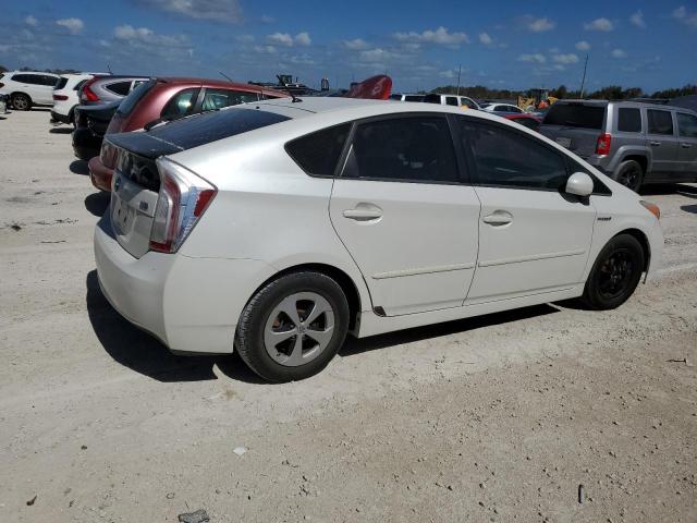 Photo 3 from auction – 2013 TOYOTA PRIUS with VIN JTDKN3DU6D0339814