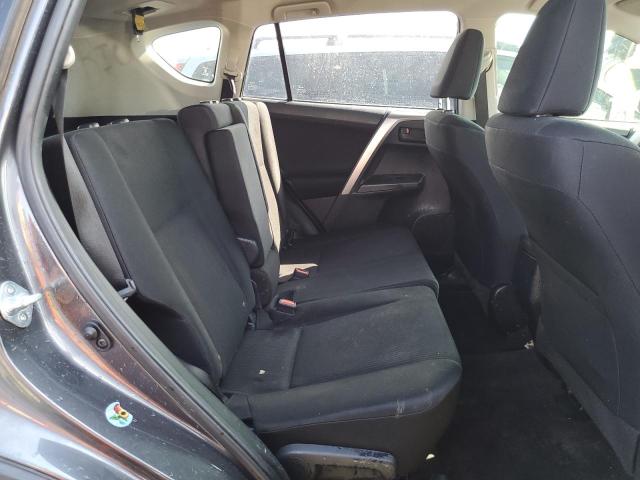 Photo 11 from auction – 2018 TOYOTA RAV4 LE with VIN JTMZFREV4JJ157282