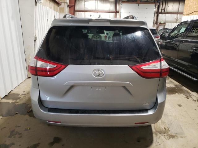 Photo 6 from auction – 2018 TOYOTA SIENNA XLE with VIN 5TDYZ3DC5JS945619