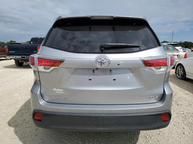 Zdjęcie 6 z aukcji – 2015 TOYOTA HIGHLANDER z VIN 5TDKKRFH4FS065850