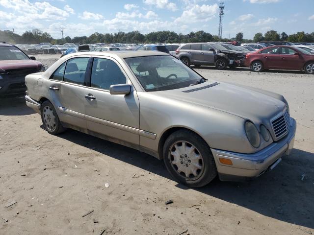Photo 4 from auction – 1997 MERCEDES-BENZ E 320 with VIN WDBJF55F8VJ031008