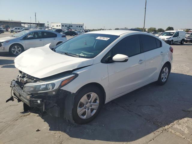 KIA FORTE 2018 con VIN 3KPFK4A70JE231609 - Foto de la subasta