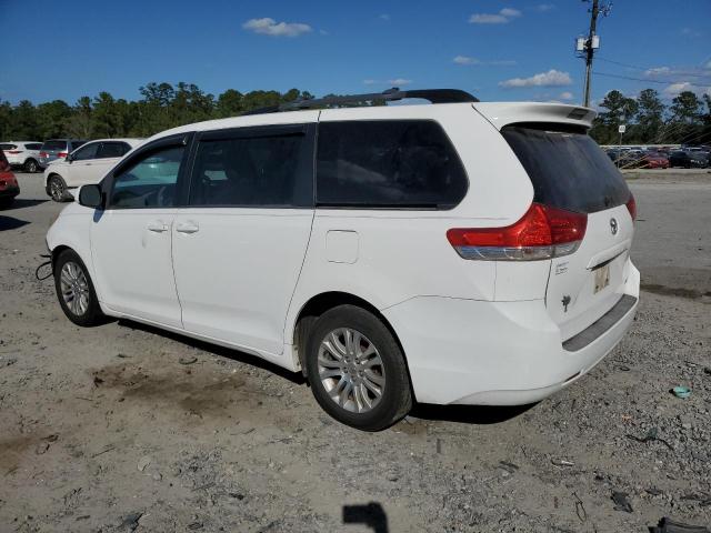 Photo 2 from auction – 2012 TOYOTA SIENNA XLE with VIN 5TDYK3DC2CS234239