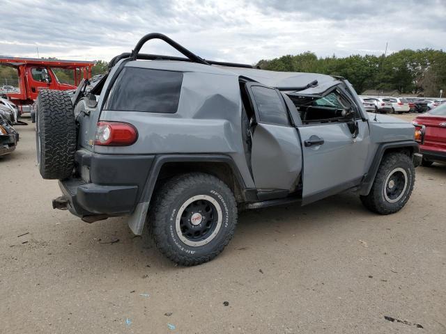 Photo 3 from auction – 2013 TOYOTA FJ CRUISER with VIN JTEBU4BF7DK158458