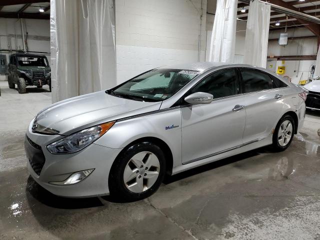 HYUNDAI SONATA HYB 2011 with VIN KMHEC4A4XBA001672 - Photo from auction