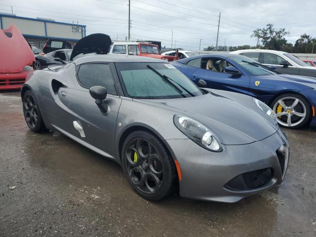 Photo 4 from auction – 2017 ALFA ROMEO 4C with VIN ZARBAAA46HM245019