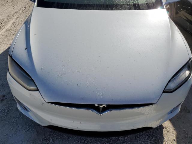 Photo 12 from auction – 2016 TESLA MODEL X with VIN 5YJXCAE40GF000437