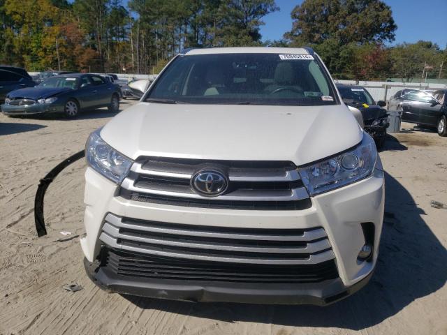 Photo 5 from auction – 2017 TOYOTA HIGHLANDER with VIN 5TDJZRFH5HS428182