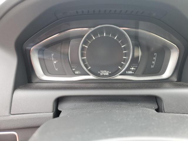Photo 9 from auction – 2017 VOLVO XC60 T5 IN with VIN YV440MRU2H2113671