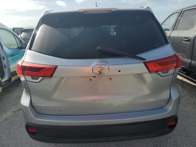 Photo 6 from auction – 2019 TOYOTA HIGHLANDER with VIN 5TDKZRFH6KS574554